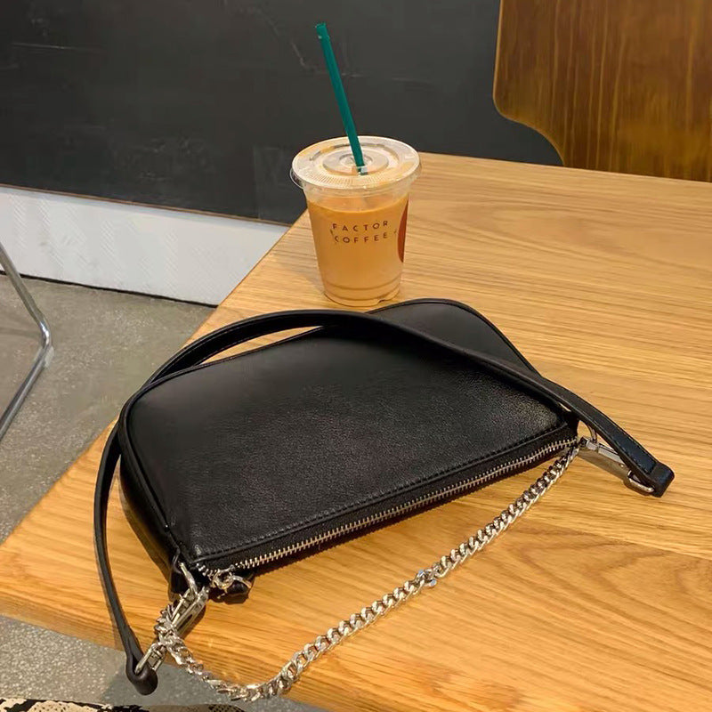 Retro Playful Cool Handsome Chain Armpit Bag