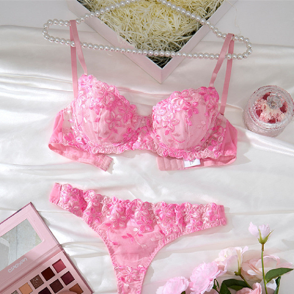 Fashion Personalized Embroidered Lace Underwear Suit