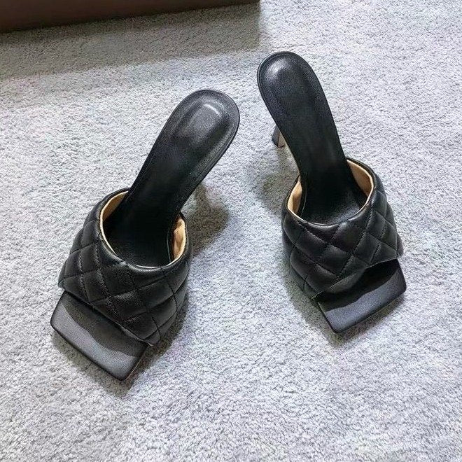 Diamond square head Roman slippers