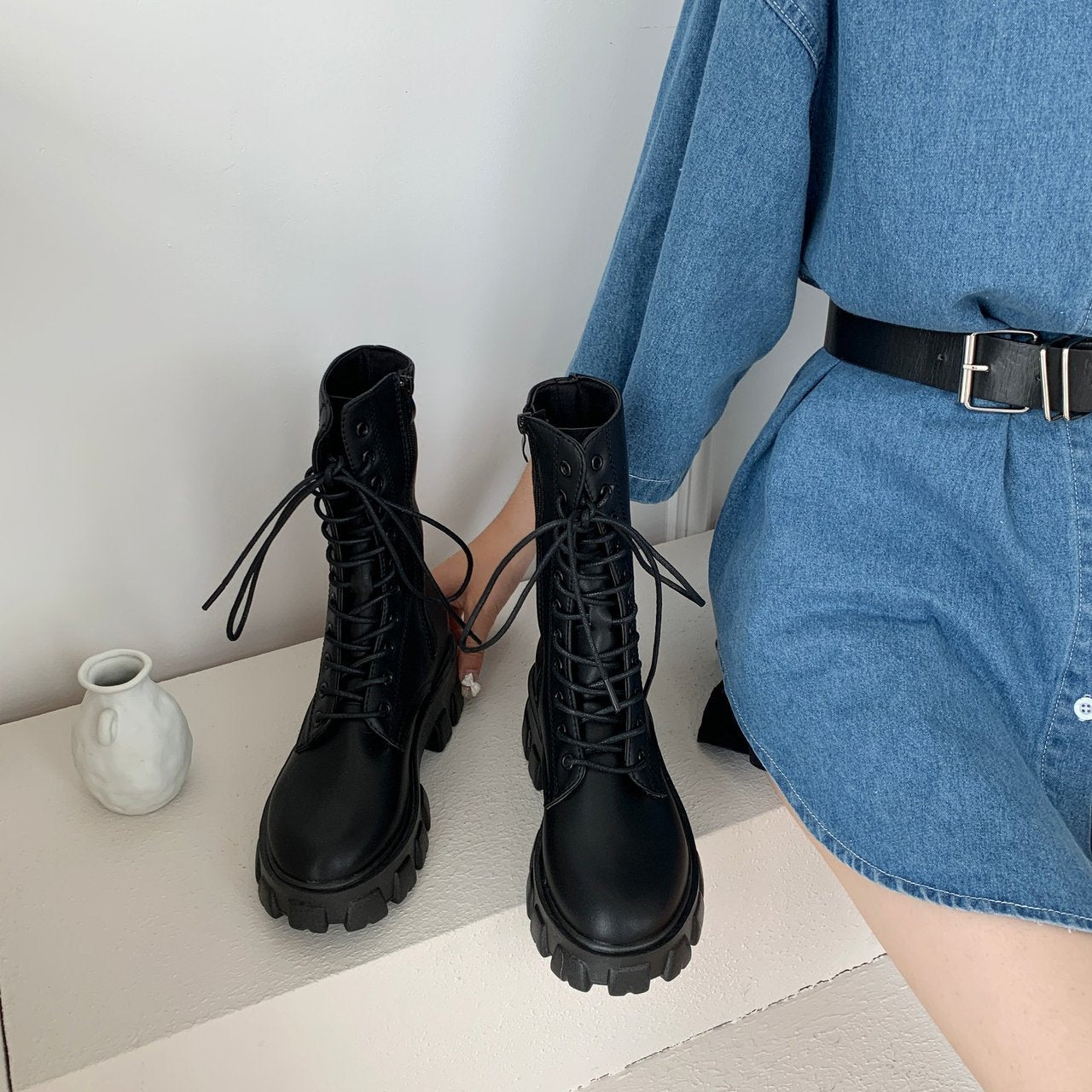 Zippered heightened platform Martin boots