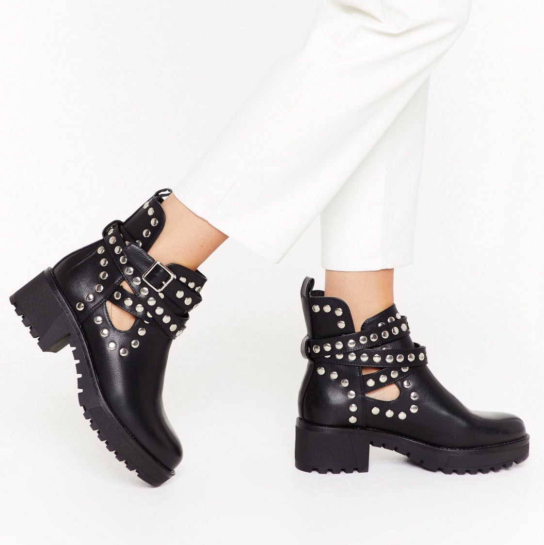 New Mid Tube Comfortable Black Fashion Rivet Boots For Autumn And Winter
