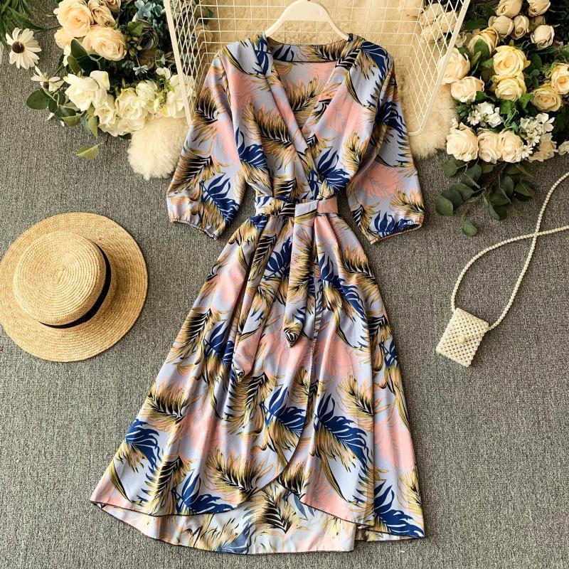 V-neck puff sleeve waist dress