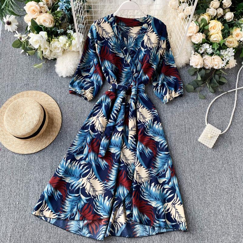 V-neck puff sleeve waist dress