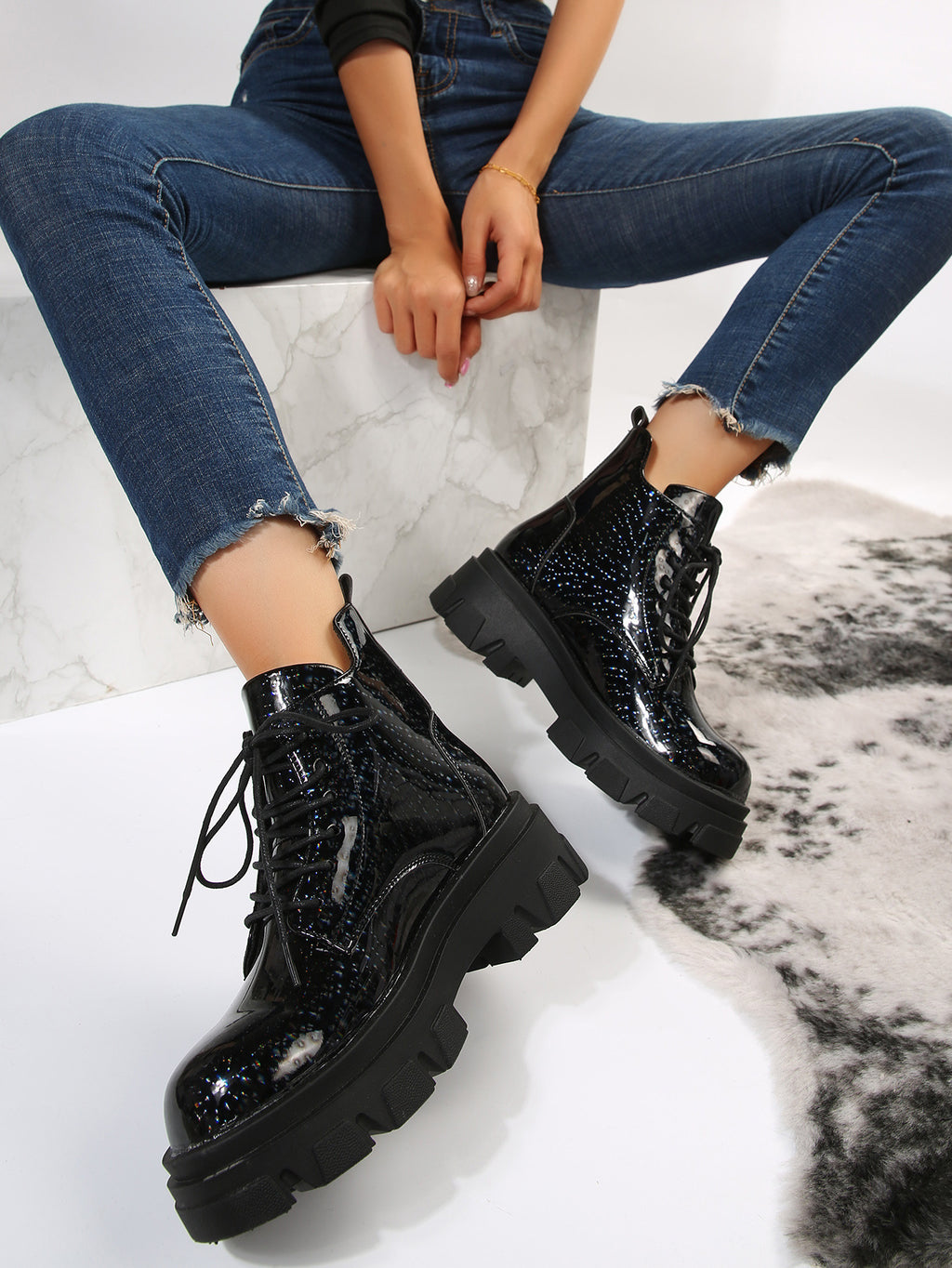 High-rise Glossy Low-top Women's Boots