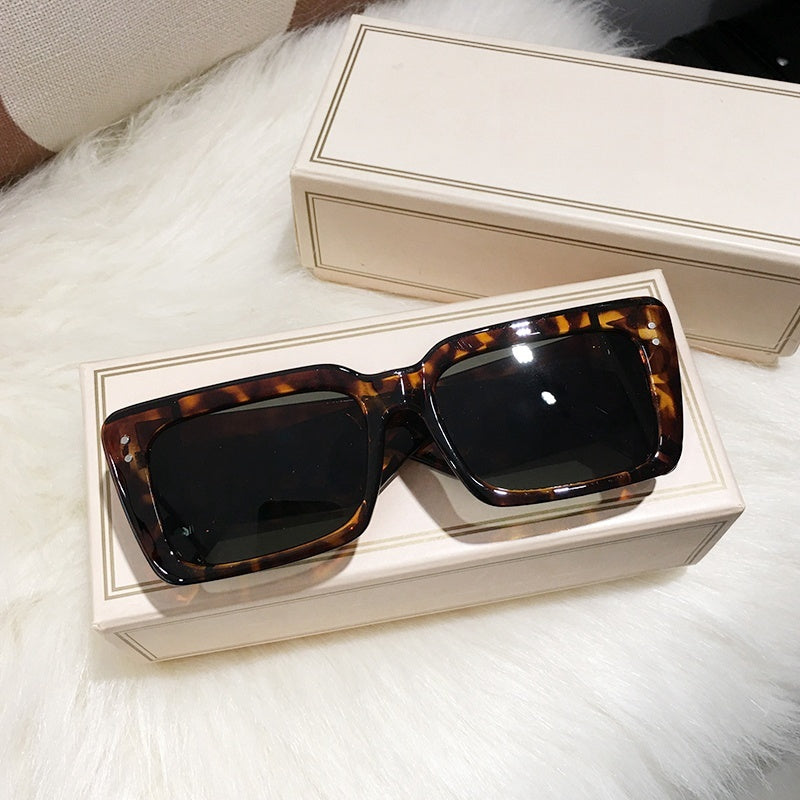 Men's And Women's Rectangular Large Frame Trendy Pink And Green Face-looking Sunglasses