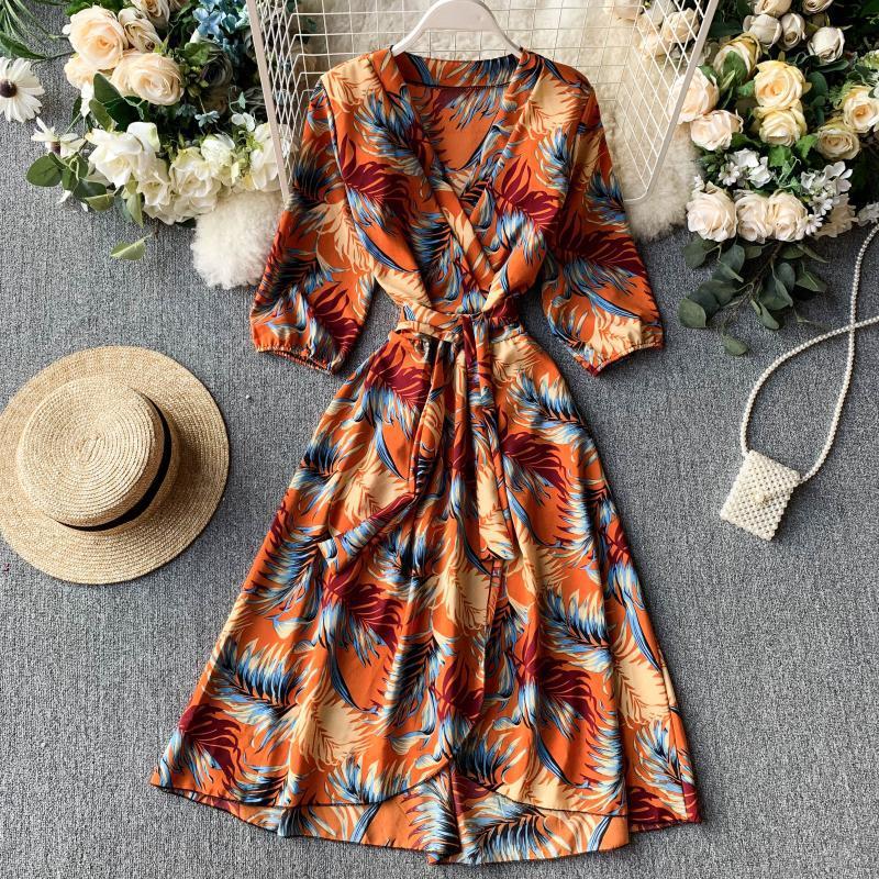 V-neck puff sleeve waist dress