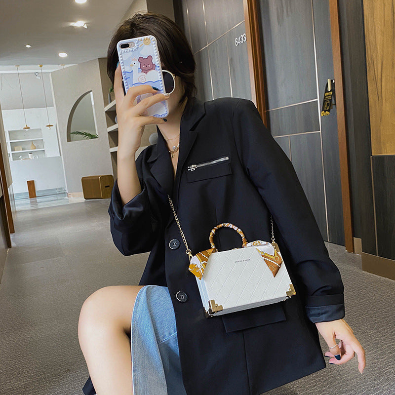 Chain Messenger Bag Women's Handbag Small Square Bag