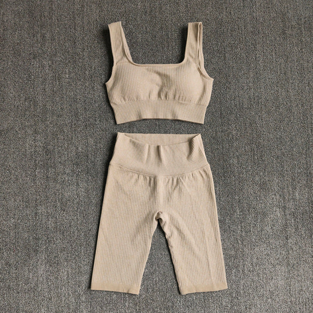 Seamless Women Yoga Set Sports Bra Shorts