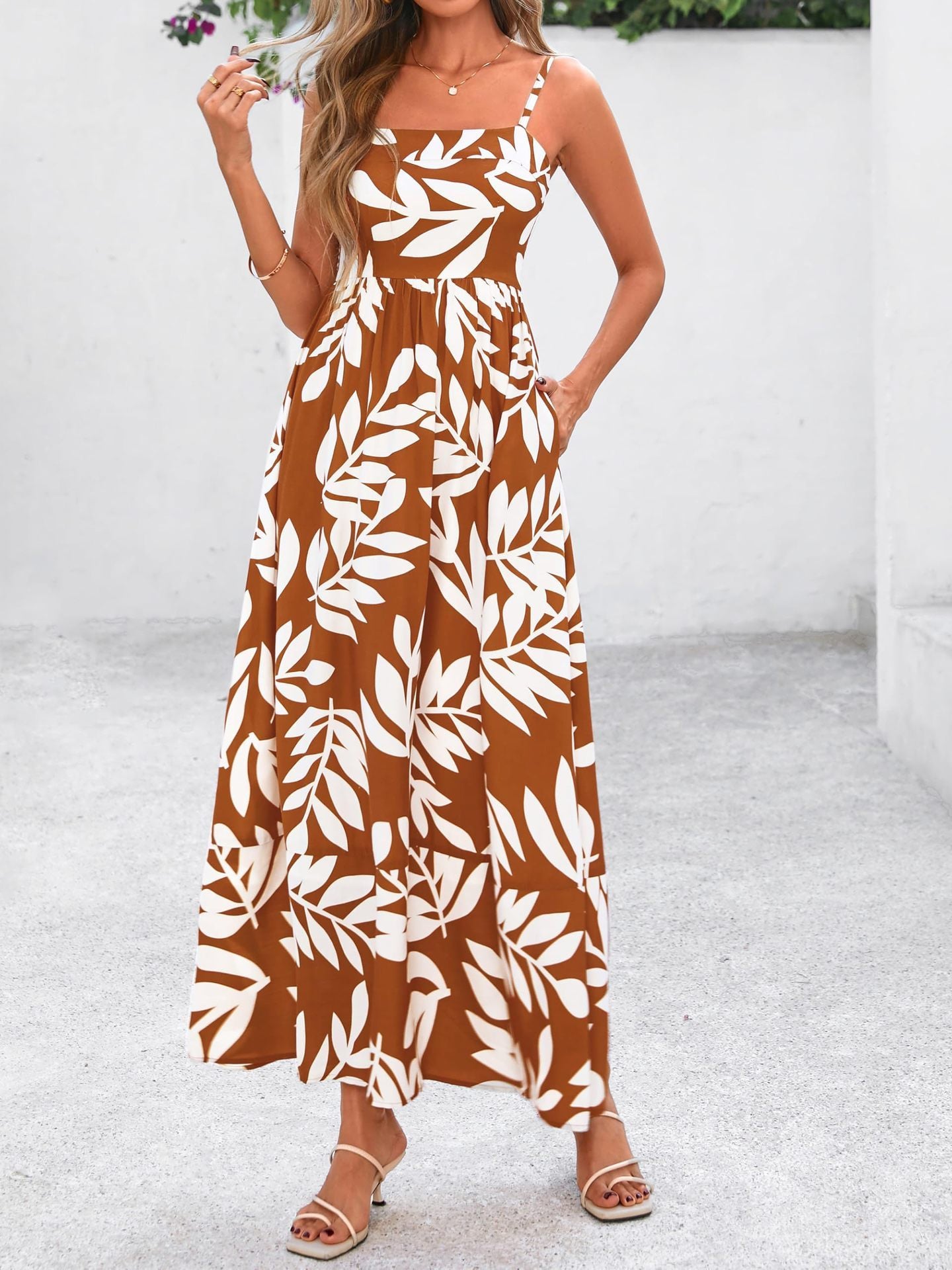 Fashion Lady Striped Spaghetti Straps Backless Dress
