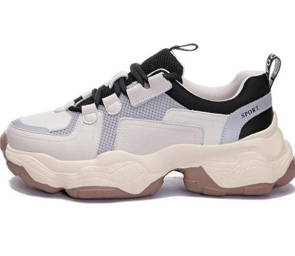 Heightening sports shoes