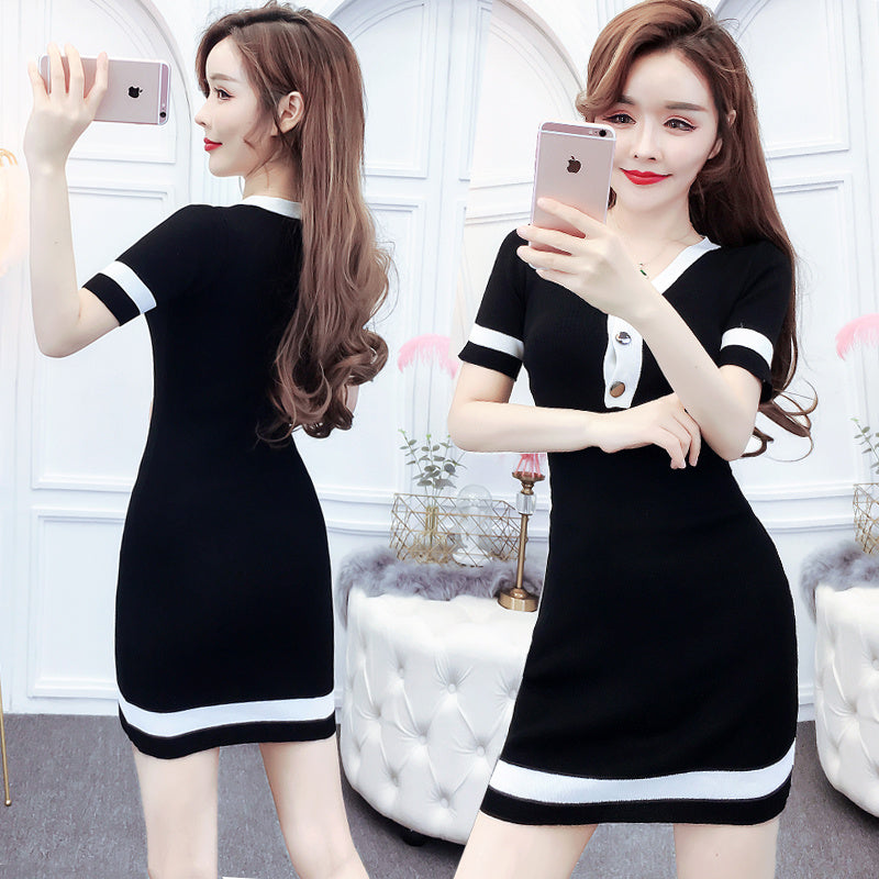 Short-sleeved Women's Summer V-neck Button Slim Temperament Knitted Skirt