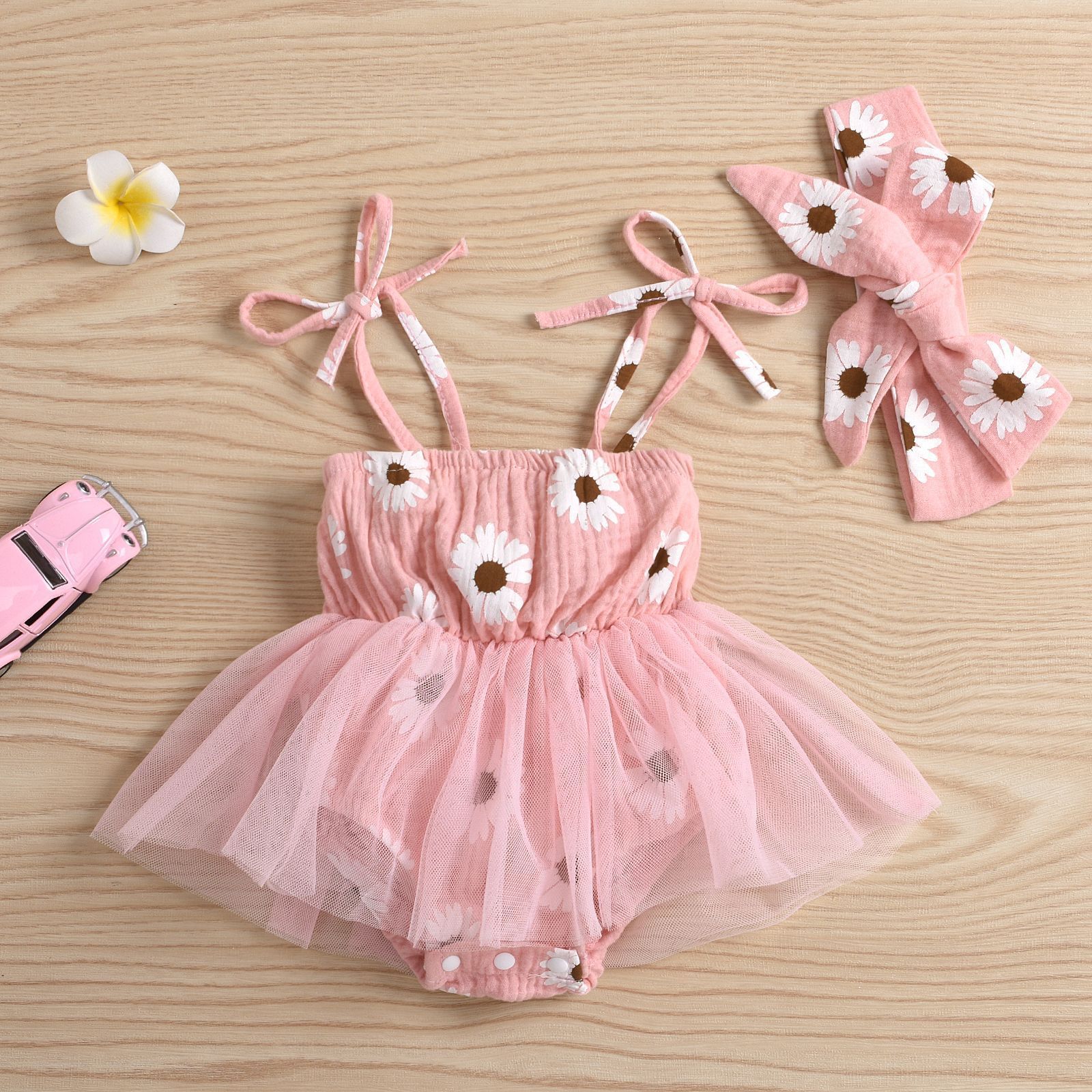 Infant Lace-up Mesh Triangle Romper Daisy