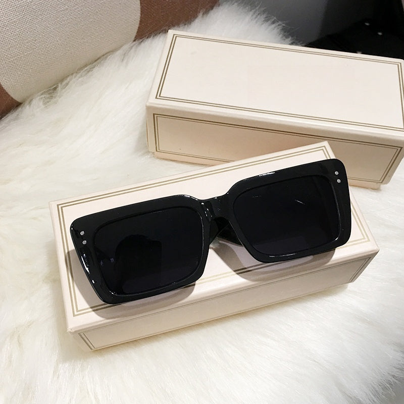 Men's And Women's Rectangular Large Frame Trendy Pink And Green Face-looking Sunglasses