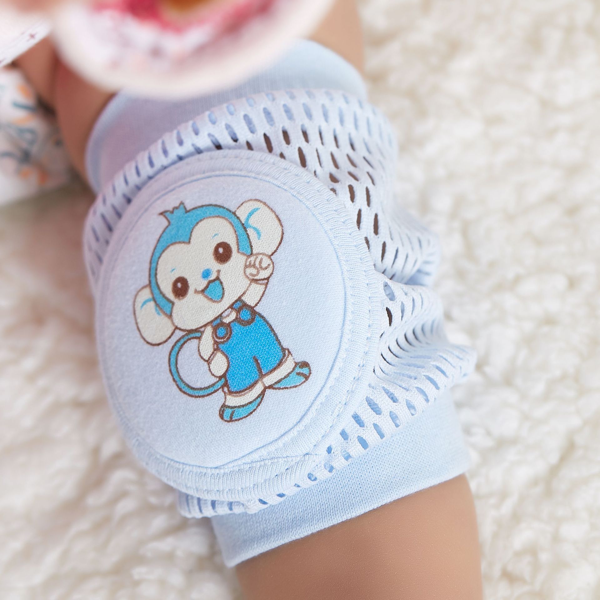 Children's Breathable Mesh Knee Pads Crawling And Walking Elbow