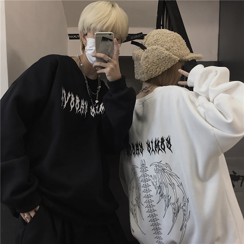 Dark Wings Alphabet Print Crew Neck Fleece Sweatshirt